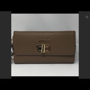 Cross body and hand wallet